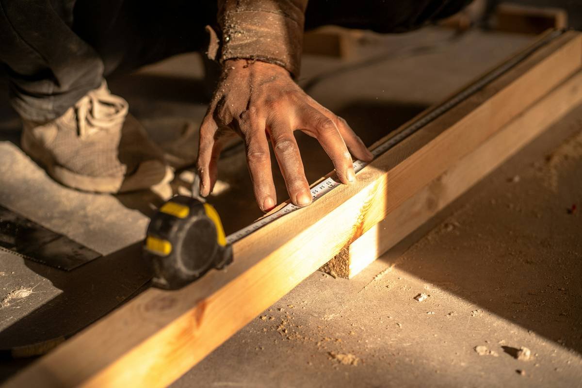 Easy Installation Adhesive Click Lock vs: What Really Works for DIY Homeowners?