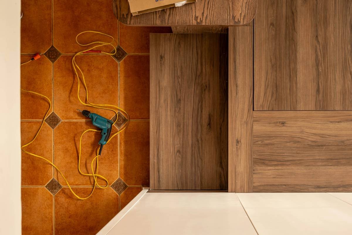 Wood Flooring Adhesive UK: The Expert’s Guide to Choosing, Applying & Avoiding Costly Mistakes